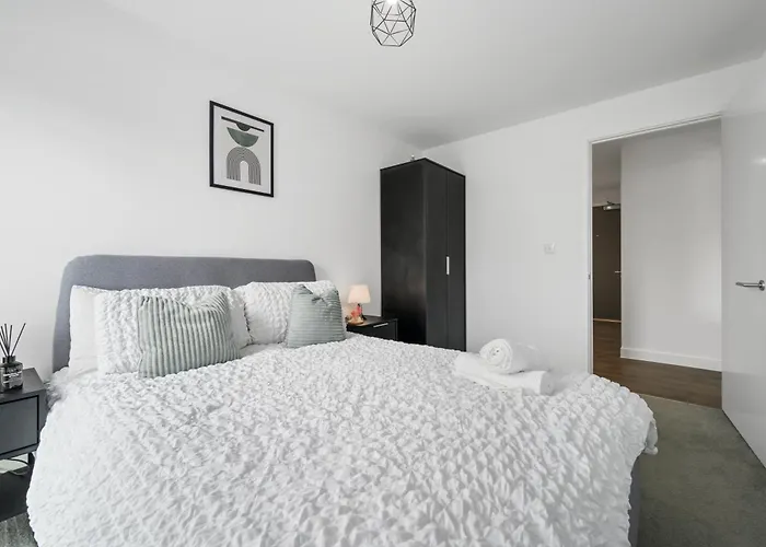 Harboview Haven Waterfront Manchester