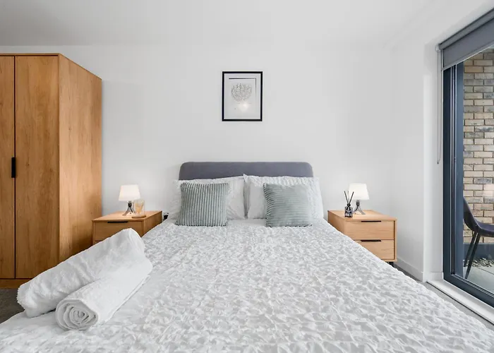 Harboview Haven Waterfront Manchester