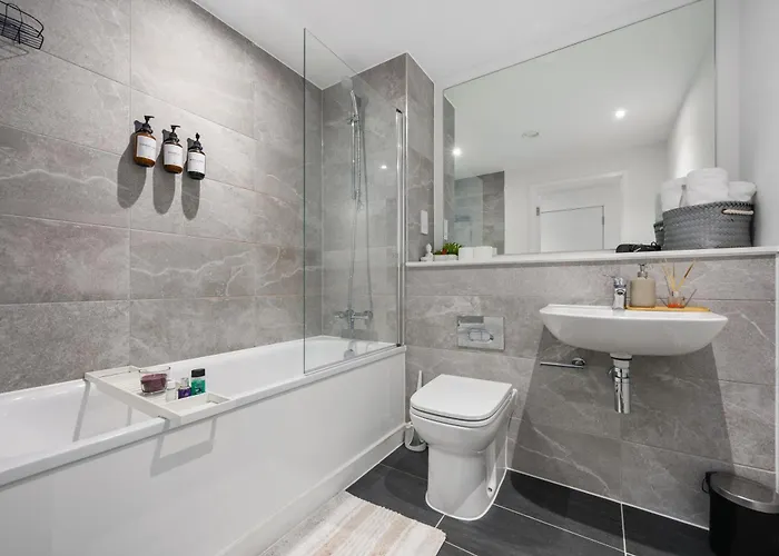 Harboview Haven Waterfront Daire *