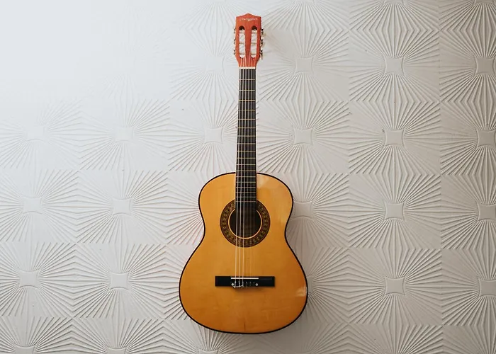 Majestic Gem - Pool Table - Coop - Etihad - Parking *