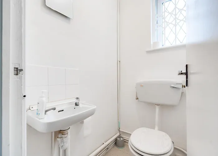 Majestic Gem - Pool Table - Coop - Etihad - Parking * Manchester