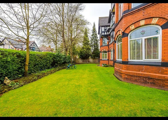 Entire Cozy Apt, Prime Location & Free Parking Apartament *