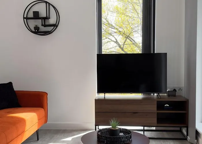 Luxury By Noire Manchester