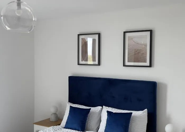 Luxury By Noire Manchester