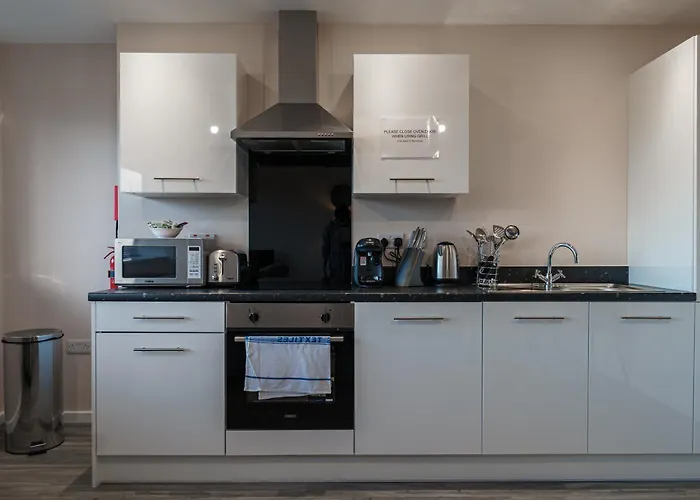 Daire Modern Apartment, Free Parking For Two, Smart Tvs, Location