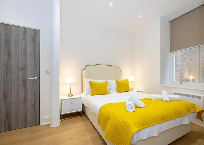 Superb 2bd In China Town