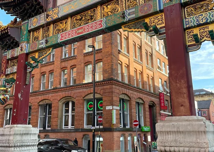 Amazing 1bd China Town