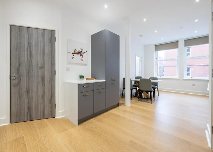 Amazing 1bd China Town