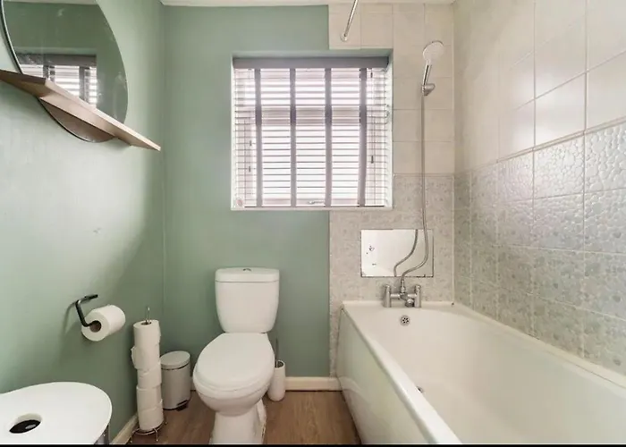 Apartamento 3 Bedroom House With Modern Interior, Close To The Etihad Stadium Mánchester