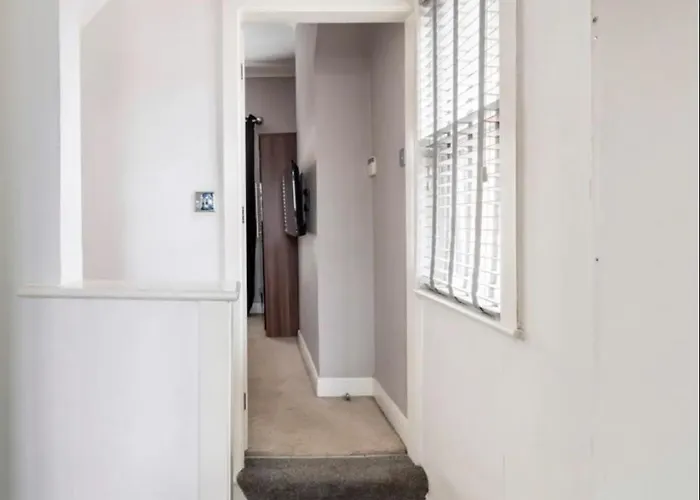 Apartamento 3 Bedroom House With Modern Interior, Close To The Etihad Stadium