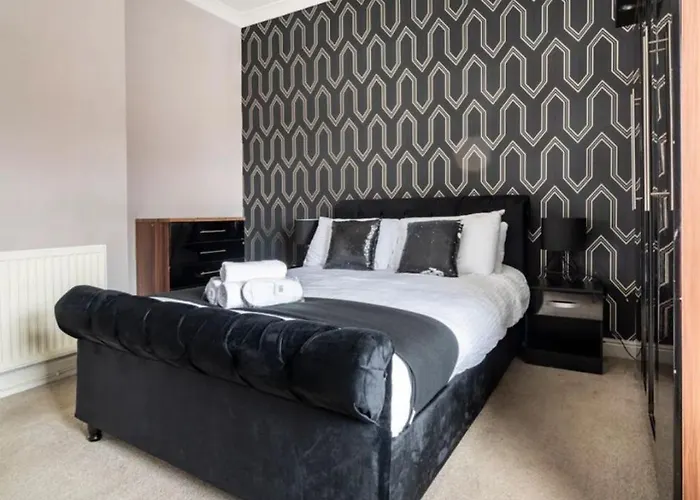 Apartament 3 Bedroom House With Modern Interior, Close To The Etihad Stadium Manchester