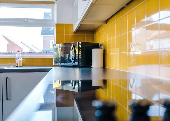 Barton House - Sleeping 10 Сasa de vacaciones *