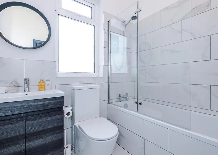 Barton House - Sleeping 10 Сasa de vacaciones *