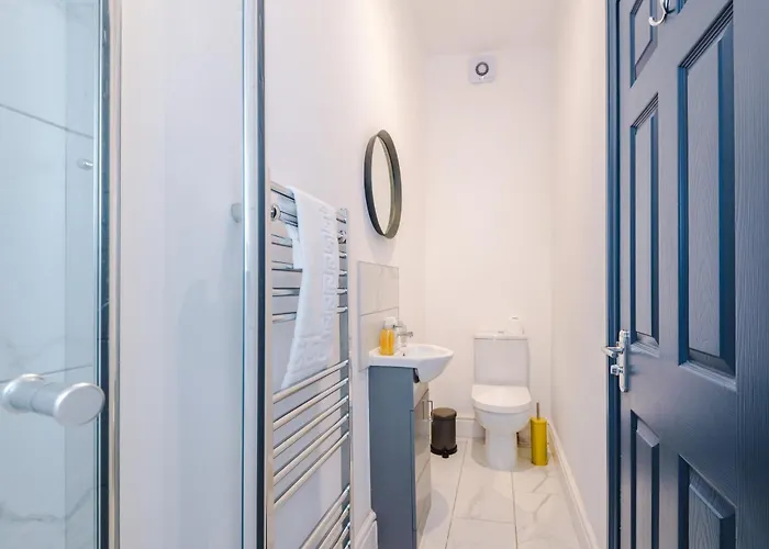 Сasa de vacaciones Barton House - Sleeping 10 Mánchester