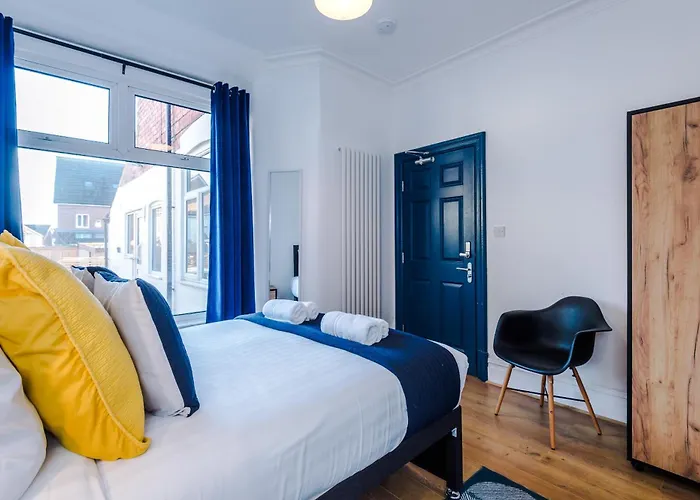 Barton House - Sleeping 10 Сasa de vacaciones