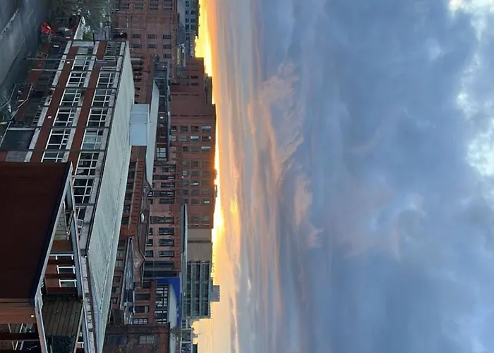 Luxury 2 Bed With Balcony