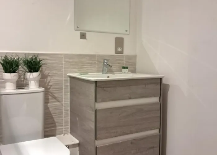 5mins Jd Gym Supermarket Retail M60 Centre Salford Queys Media Appartement Manchester