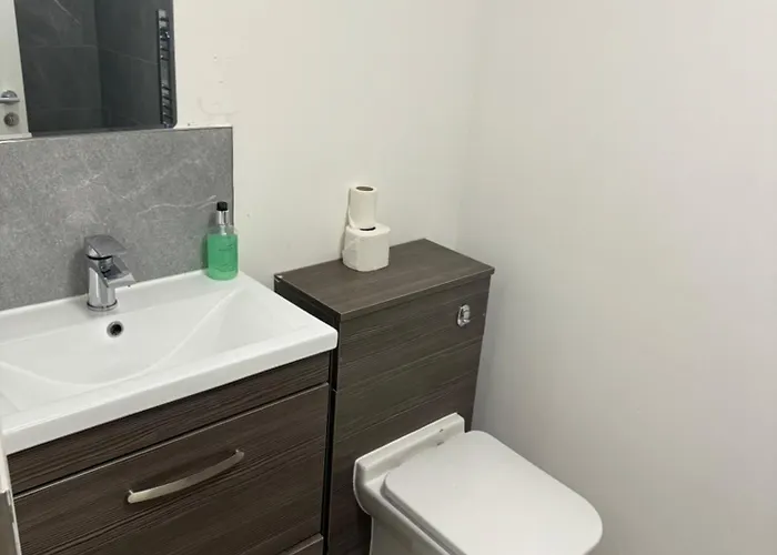 Apartology 曼彻斯特