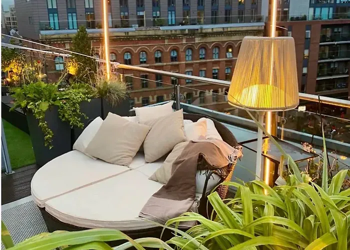 Daire Ancoats Getaway With Terrace And Hot Tub Manchester