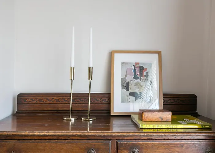 Spacious 4 Bedroom - Sleeps 8