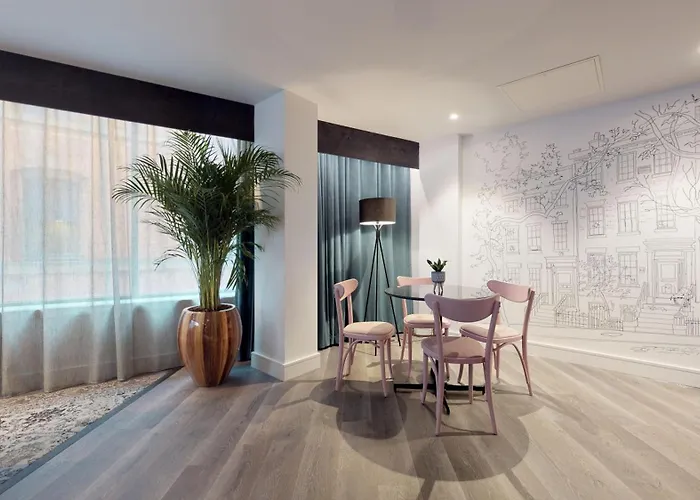 Voco - Centre By Ihg 4*