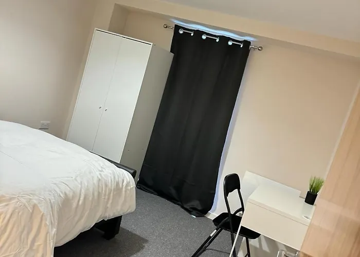Apartment Luxury 2 Bedroom In Centre - Free Parking
