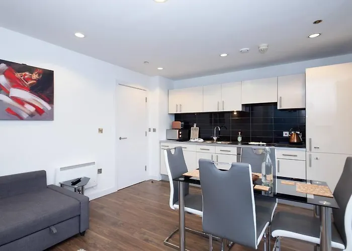 Stylish Mediacity 2bed, Sleeps 6, Amazing Views