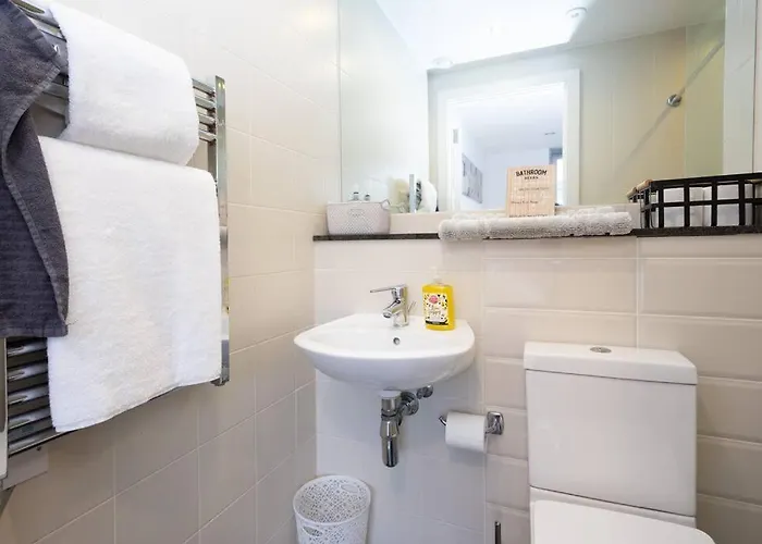 Stylish Mediacity 2bed, Sleeps 6, Amazing Views Mánchester