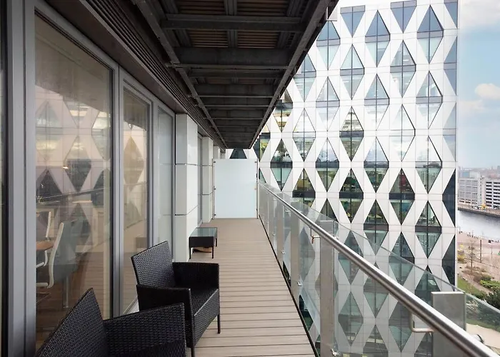 Apartamento Stylish Mediacity 2bed, Sleeps 6, Amazing Views *