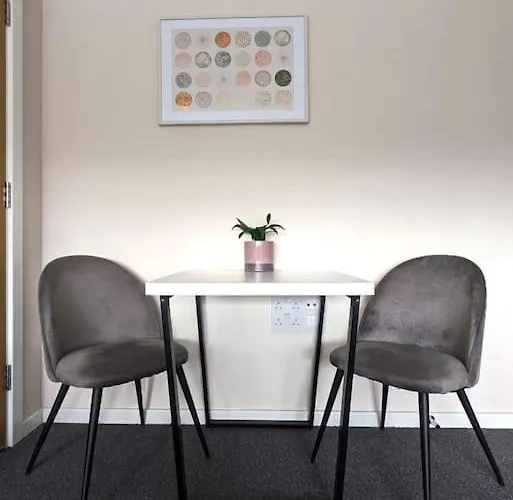 アパート Bright 1 Bedroom Flat In Salford With Parking Available