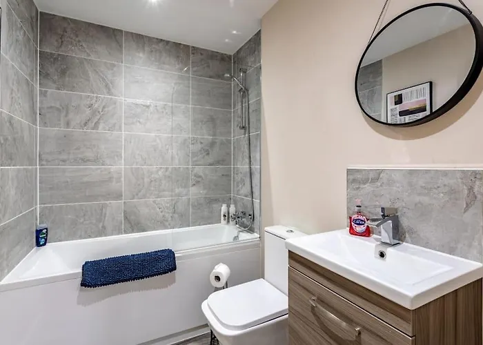 Appartement Bright 1 Bedroom Flat In Salford With Parking Available *