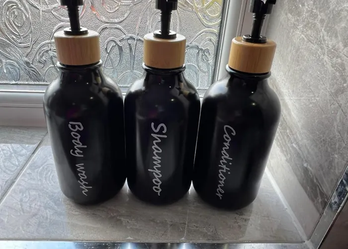 The Grey Mansion * מנצ'סטר