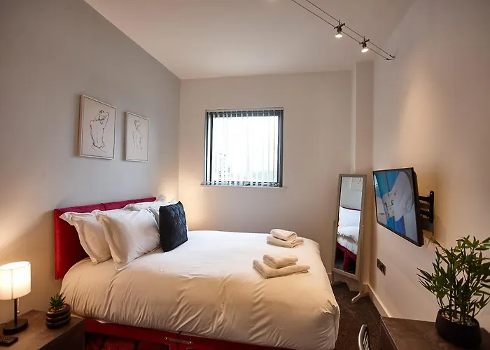 The Rose Quartz * Manchester