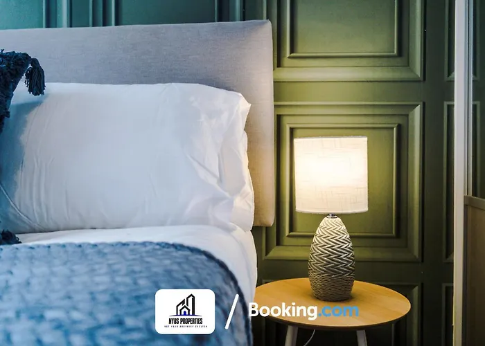 Сasa de vacaciones 3 Bedroom House By Nyos Short Lets & Serviced With Parking