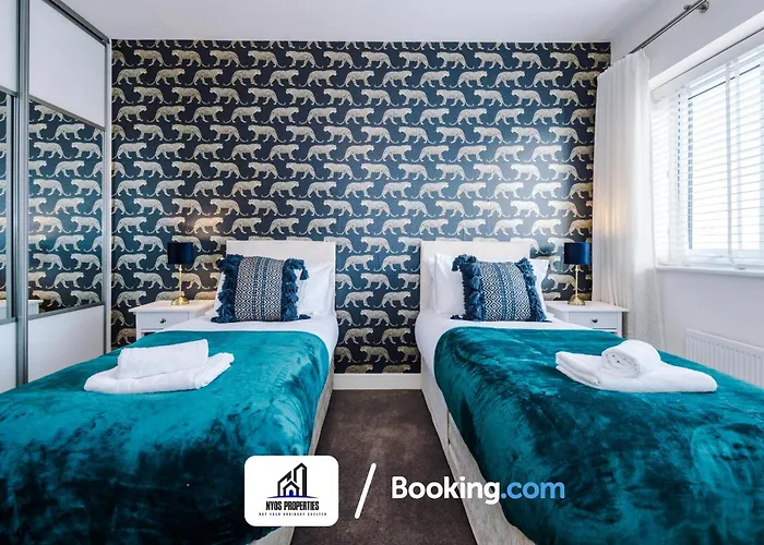 3 Bedroom House By Nyos Short Lets & Serviced With Parking Сasa de vacaciones *