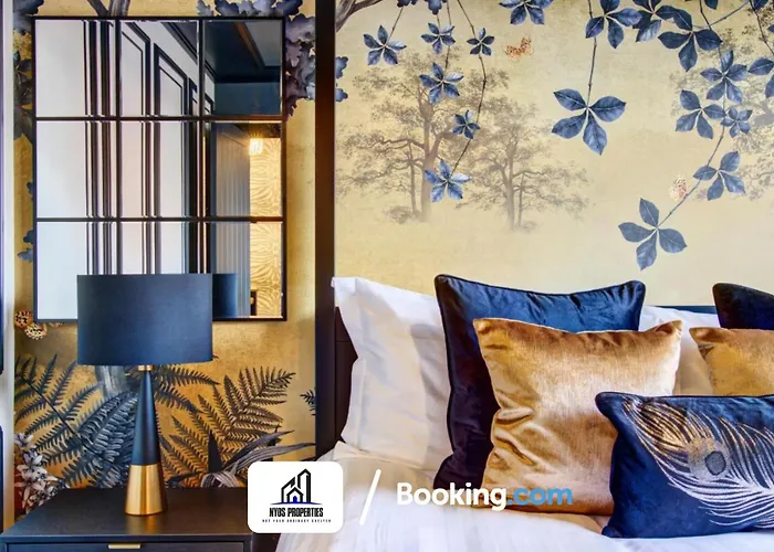 度假居 3 Bedroom By Nyos Short Lets & Serviced With Garden 曼彻斯特