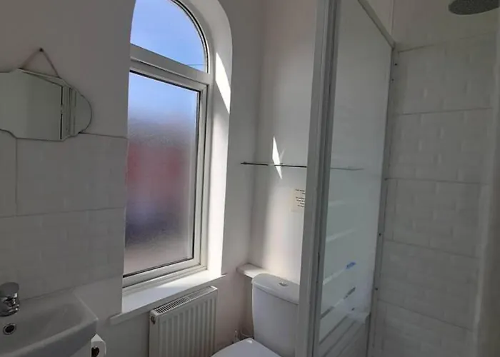 Tatil Evi Stylish 4 Bed House - 15 Min To Centre Manchester