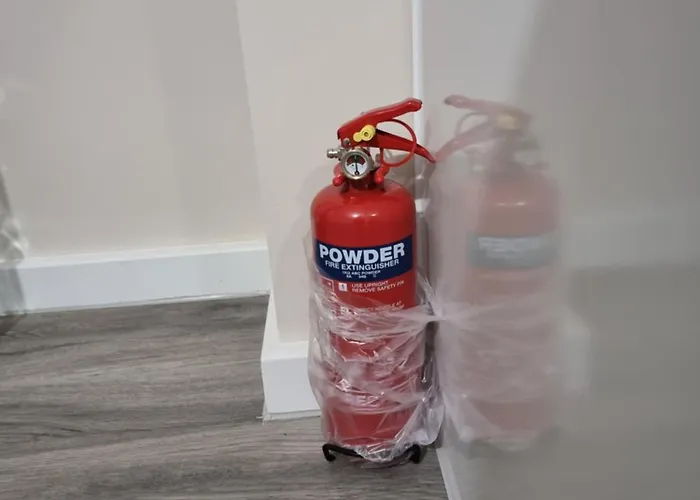 Entire 2 Bedroom And 2 Bathroom In -free Underground Parking Apartment