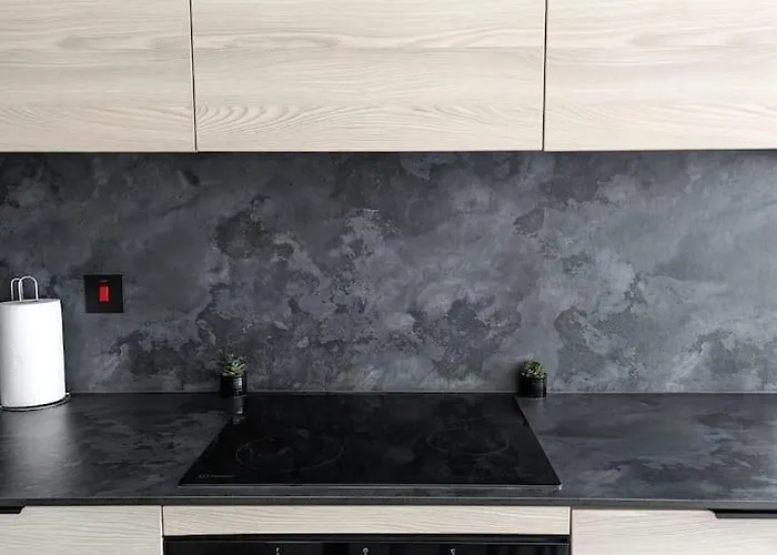 Fresh 2bed 2bath 2mins Drive To Man Utd Stadium * Manchester