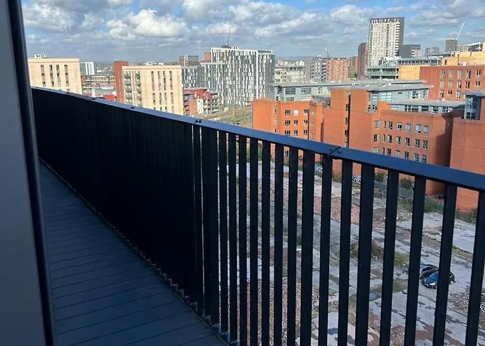 Apartment Luxury 2 Bed With View *