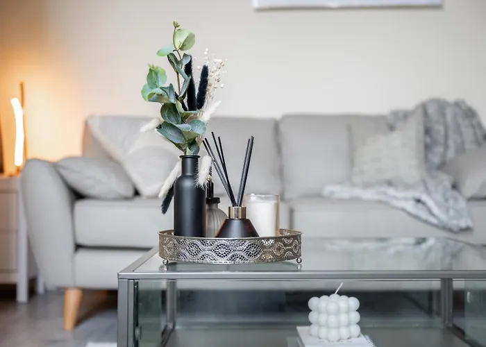 Semesterbostad Modern 4br In M11, Close To Etihad Stadium Sleeps 11