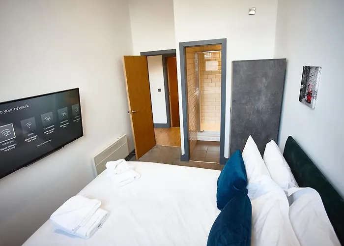 The Larimar Manchester