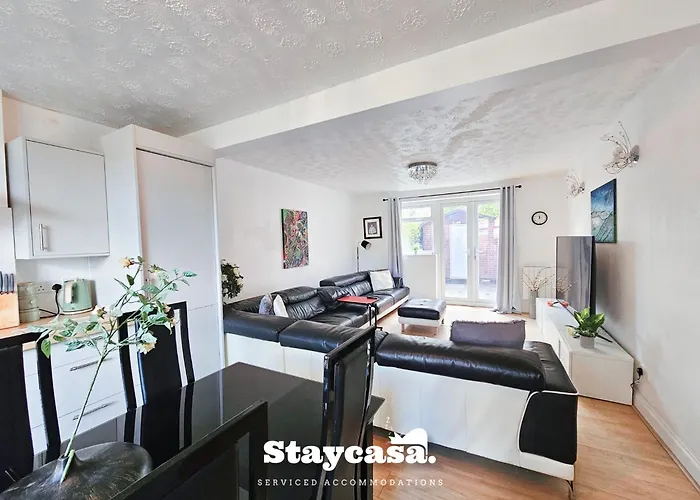 Tatil Evi Inviting Serene Abode Large Driveway Sleeps 12 *