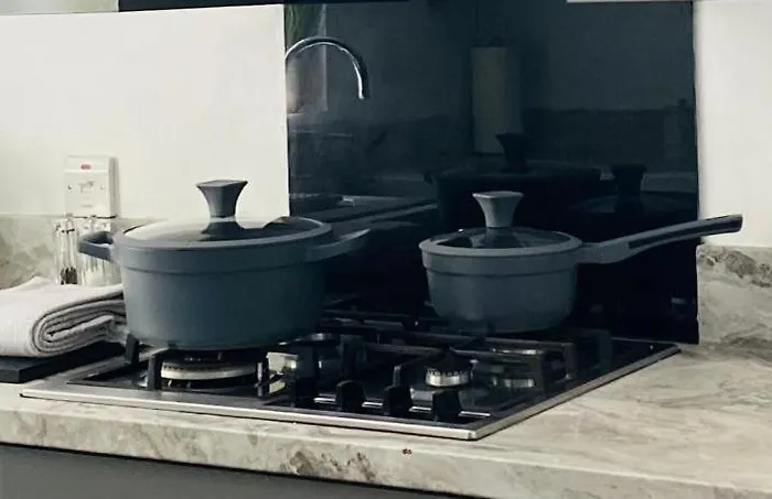 Modern, Stylish And Central Manchester