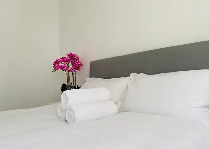 Modern, Stylish And Central Manchester