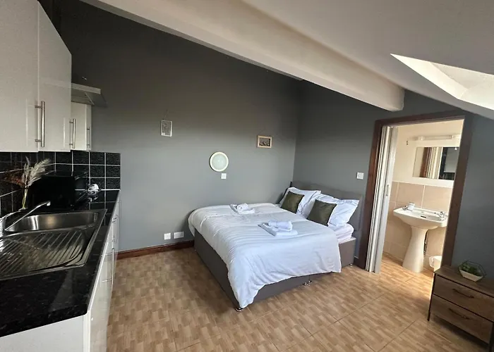 Guest house - Free Parking *