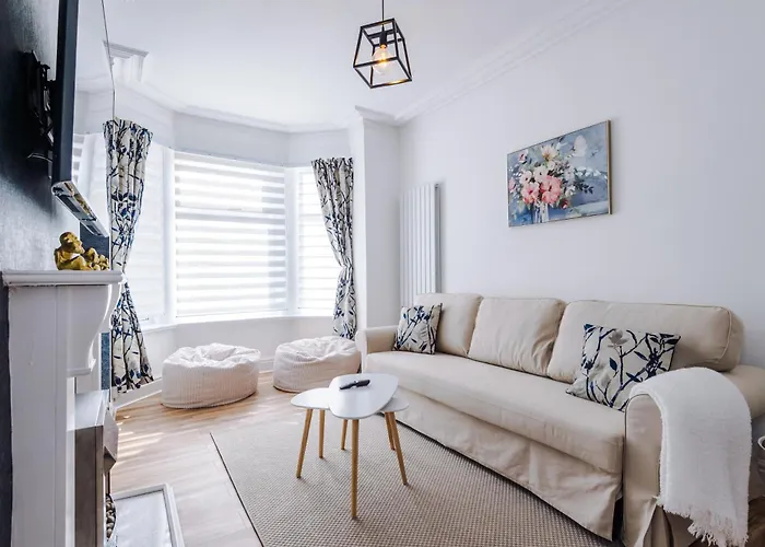 Semesterbostad The Retreat Near Salford Quays *