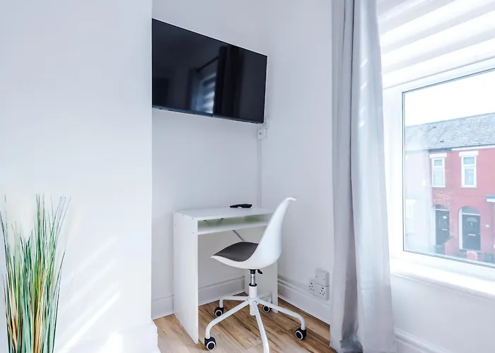 The Retreat Near Salford Quays 펜션 *