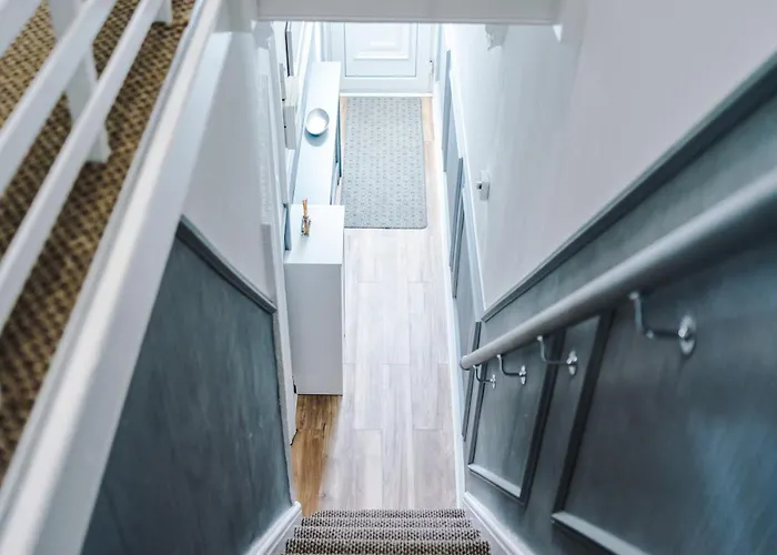 The Retreat Near Salford Quays *