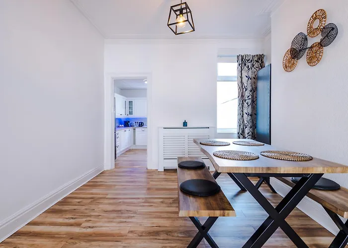 Semesterbostad The Retreat Near Salford Quays *